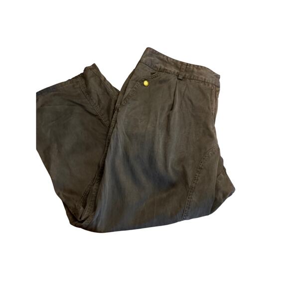 DAUGHTERS OF LIBERATION Brown Cropped/Capri Pants in Size 10 - Picture 7 of 9